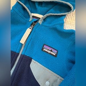 Boys Patagonia 6-12 months blue fleece zip up hooded jacket